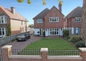 3 bedroom Detached f...